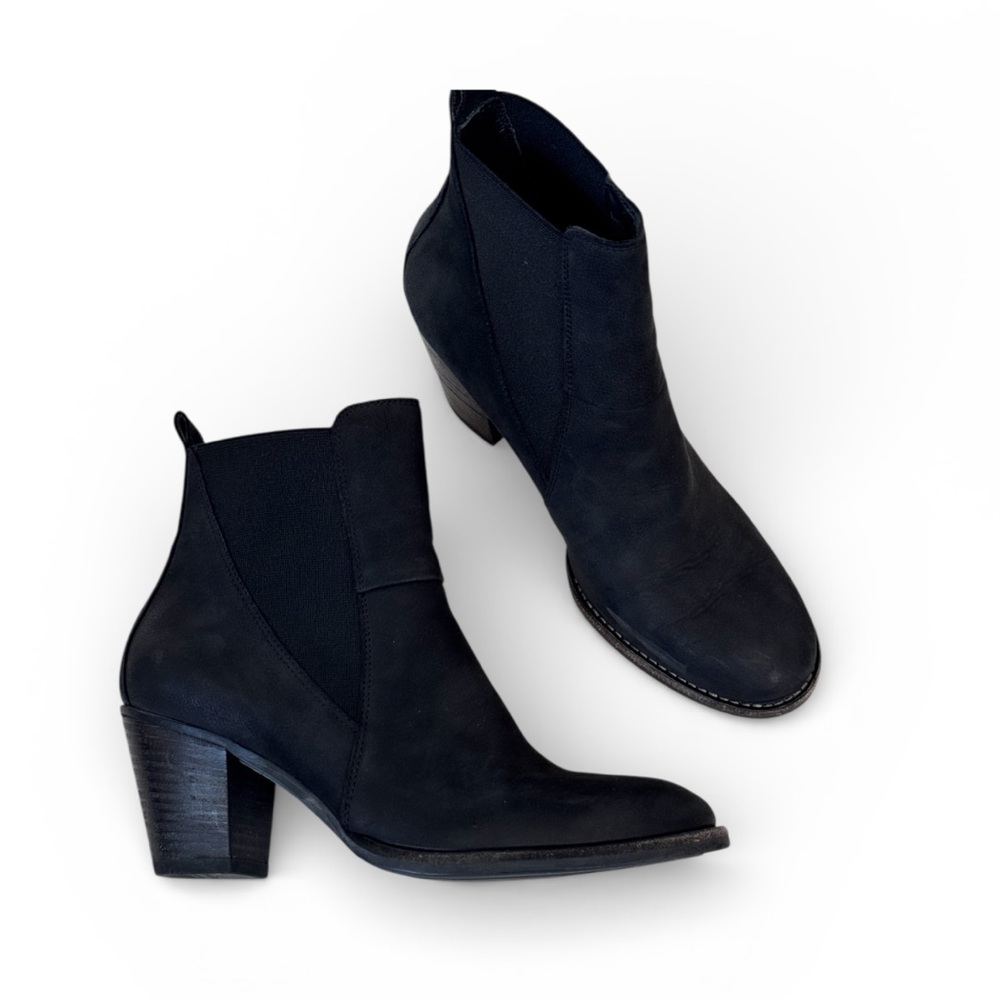 Paul Green Black Leather Ankle Booties